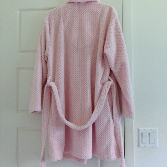 Jaclyn Intimates,New Robe - Picture 2 of 6